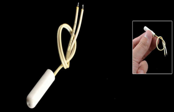 Sonde de température en plastique de l'ABS NTC CWF503F-3950F pour le réfrigérateur