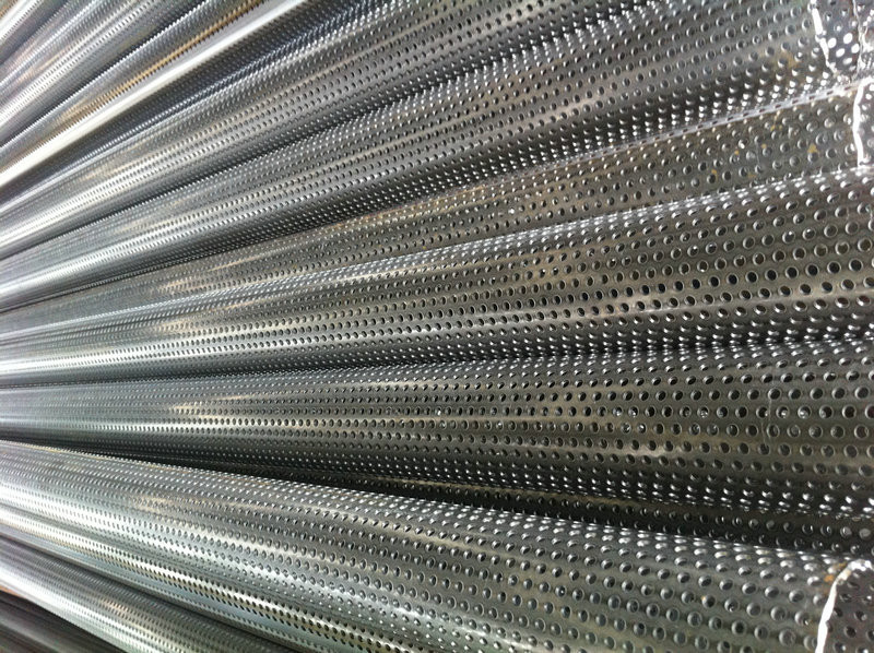 Le tube perforé acier-cuivre inoxydable standard en métal a soudé le poinçon pour la décoration